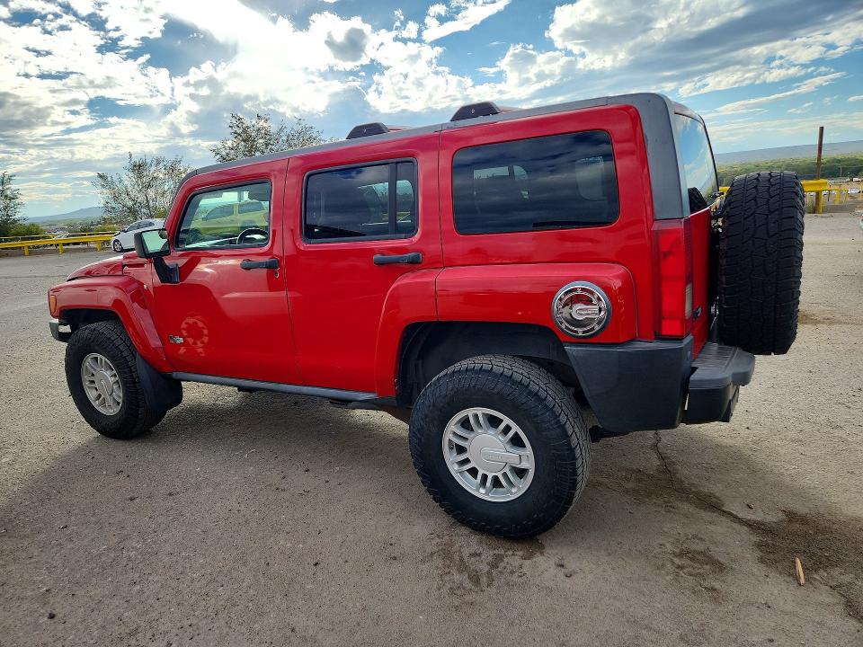Снимка 2 от търг – 2008 HUMMER H3 с VIN 5GTEN13E888174912