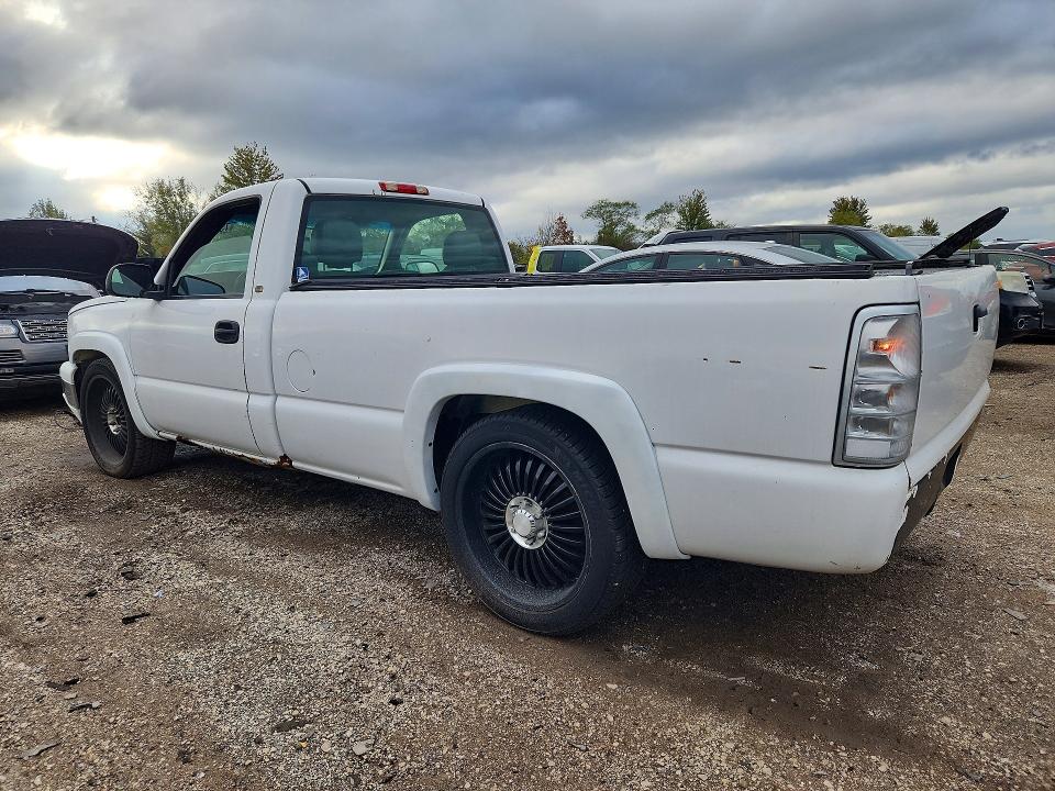 Снимка 2 от търг – 2003 CHEVROLET SILVERADO с VIN 1GCEC14X23Z201859
