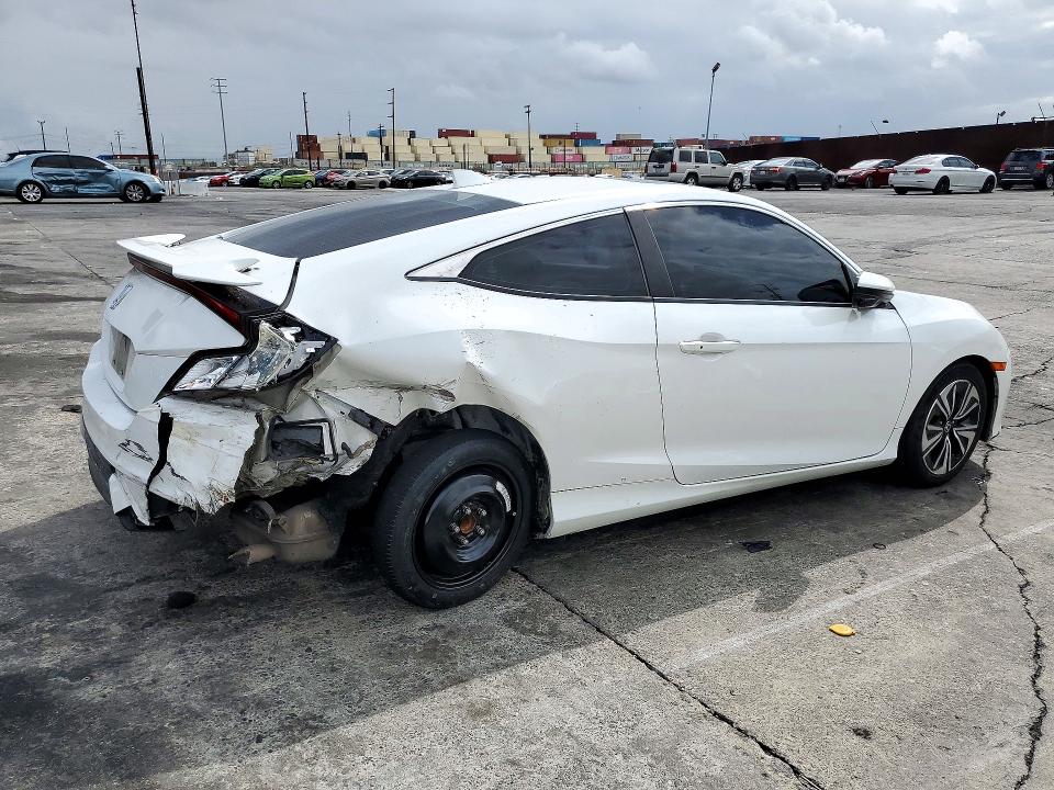 Photo 3 from auction – 2016 HONDA CIVIC with VIN 2HGFC3B72GH360035