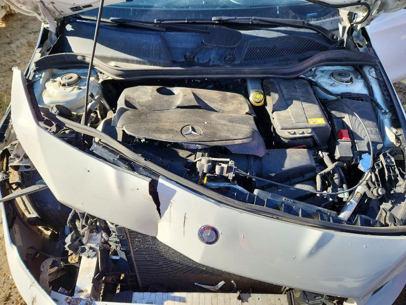 Снимка 11 от търг – 2014 MERCEDES-BENZ CLA с VIN WDDSJ4GB3EN103157