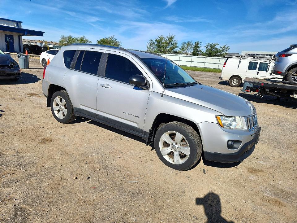 Photo 4 from auction – 2011 JEEP COMPASS with VIN 1J4NF1FB8BD181938