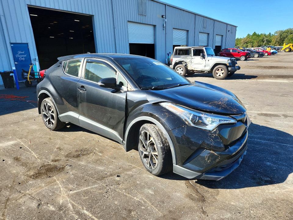 Снимка 4 от търг – 2018 TOYOTA C-HR с VIN JTNKHMBX5J1002952