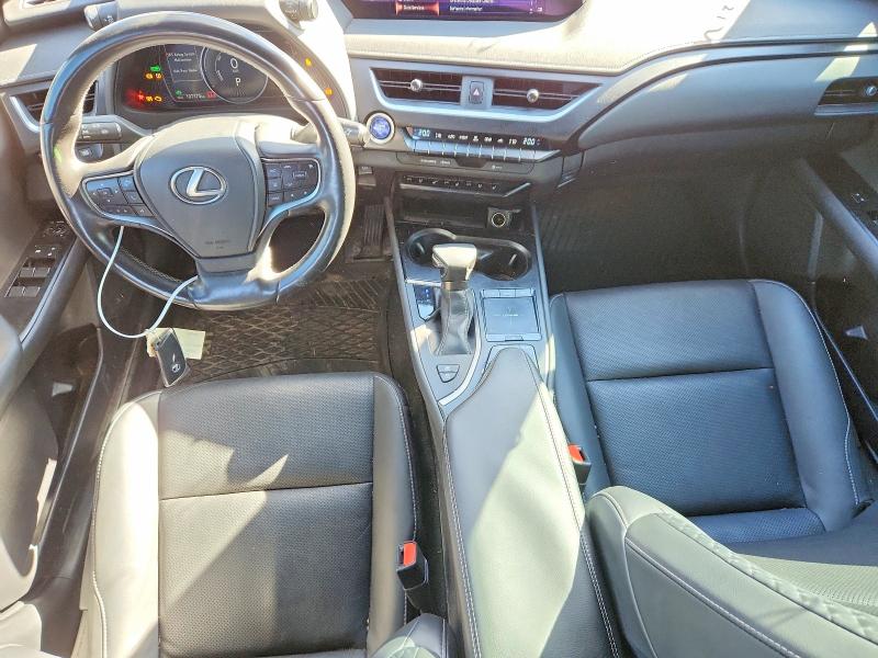 Снимка 8 от търг – 2022 LEXUS UX 250H с VIN JTHL9JBH7N2057964