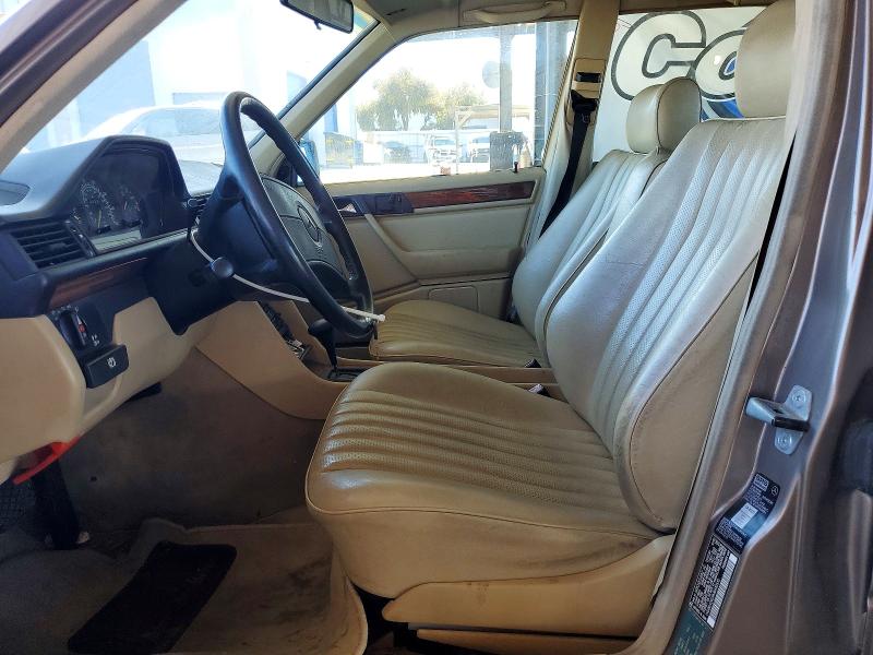 Снимка 7 от търг – 1991 MERCEDES-BENZ 300 с VIN WDBEA26D9MB420535