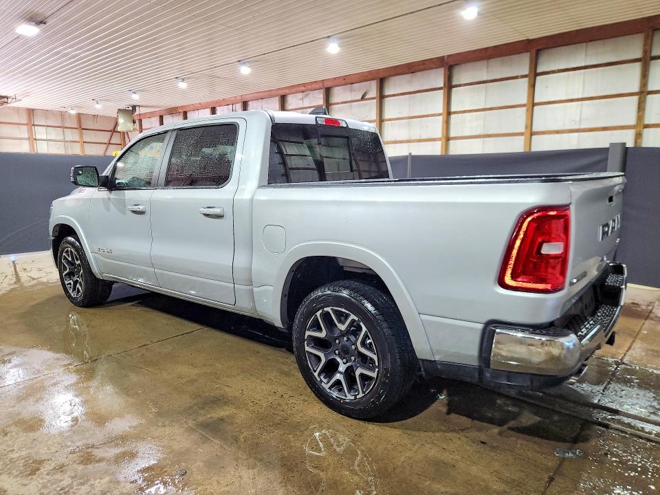 Снимка 2 от търг – 2027 RAM 1500 с VIN 1C6SRFJP4VN579413