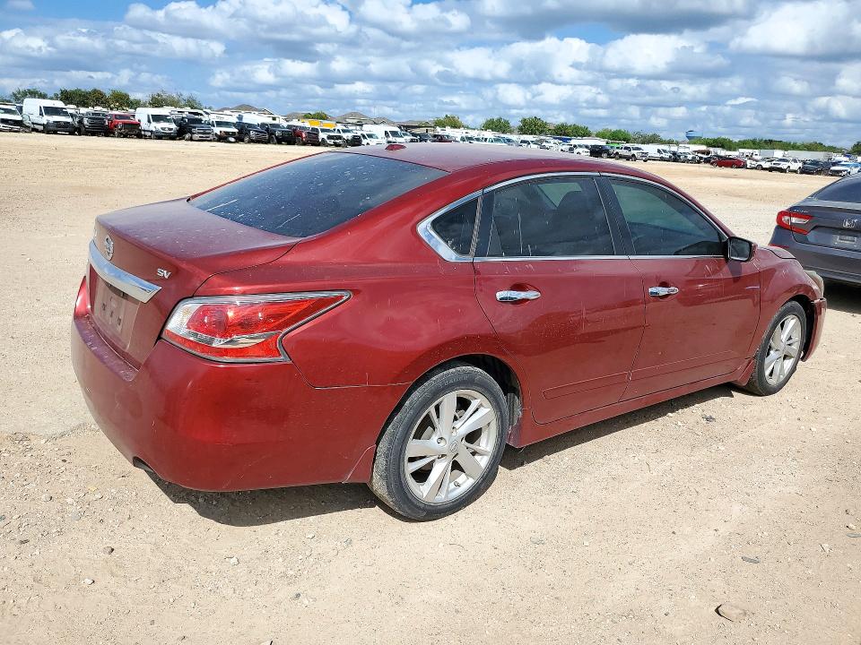 Снимка 3 от търг – 2015 NISSAN ALTIMA с VIN 1N4AL3AP9FC187874