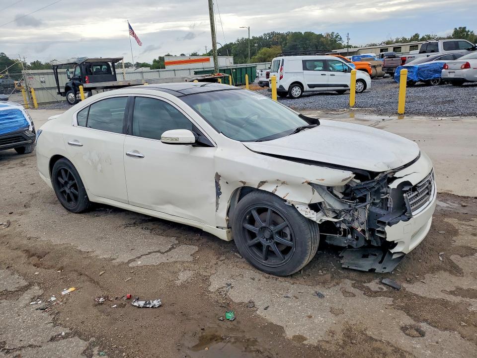 Photo 4 from auction – 2014 NISSAN MAXIMA with VIN 1N4AA5APXEC470431