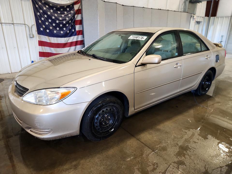 TOYOTA CAMRY 2004 with VIN 4T1BE32K44U357945 - Photo from auction