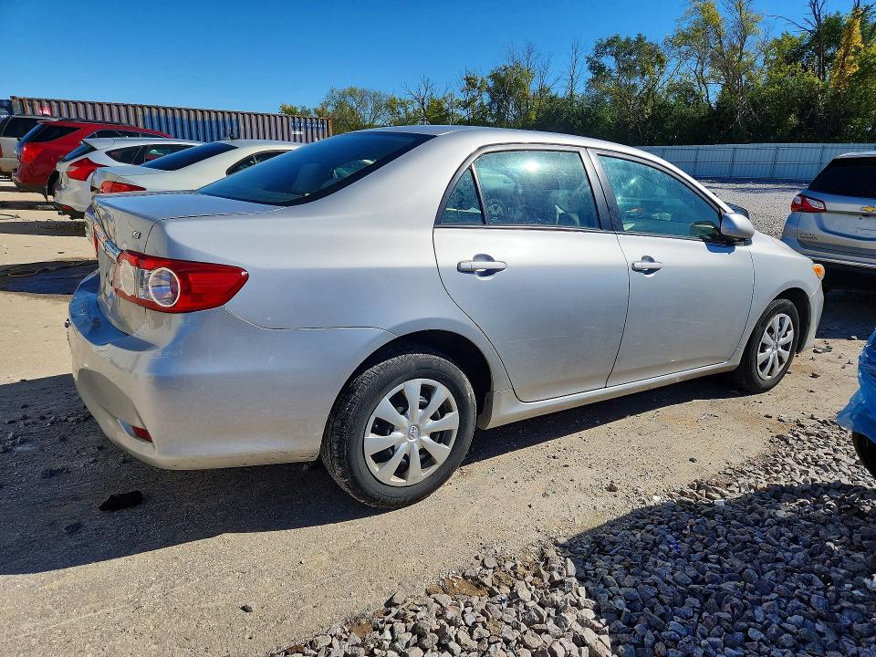 Photo 3 from auction – 2011 TOYOTA COROLLA with VIN 2T1BU4EE4BC588227
