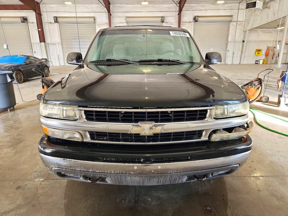 Снимка 5 от търг – 2003 CHEVROLET TAHOE с VIN 1GNEK13Z03R183052