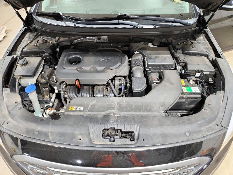 Фото 11 с аукциона – 2017 HYUNDAI SONATA с VIN 5NPE34AF4HH584280