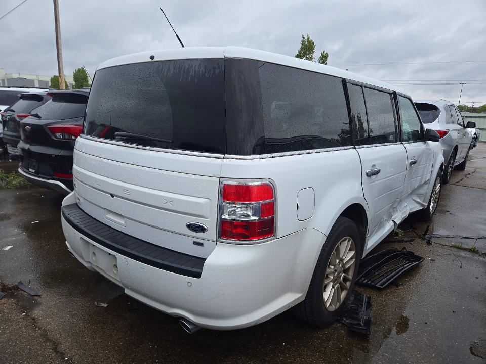 Снимка 3 от търг – 2015 FORD FLEX с VIN 2FMHK6C86FBA22413