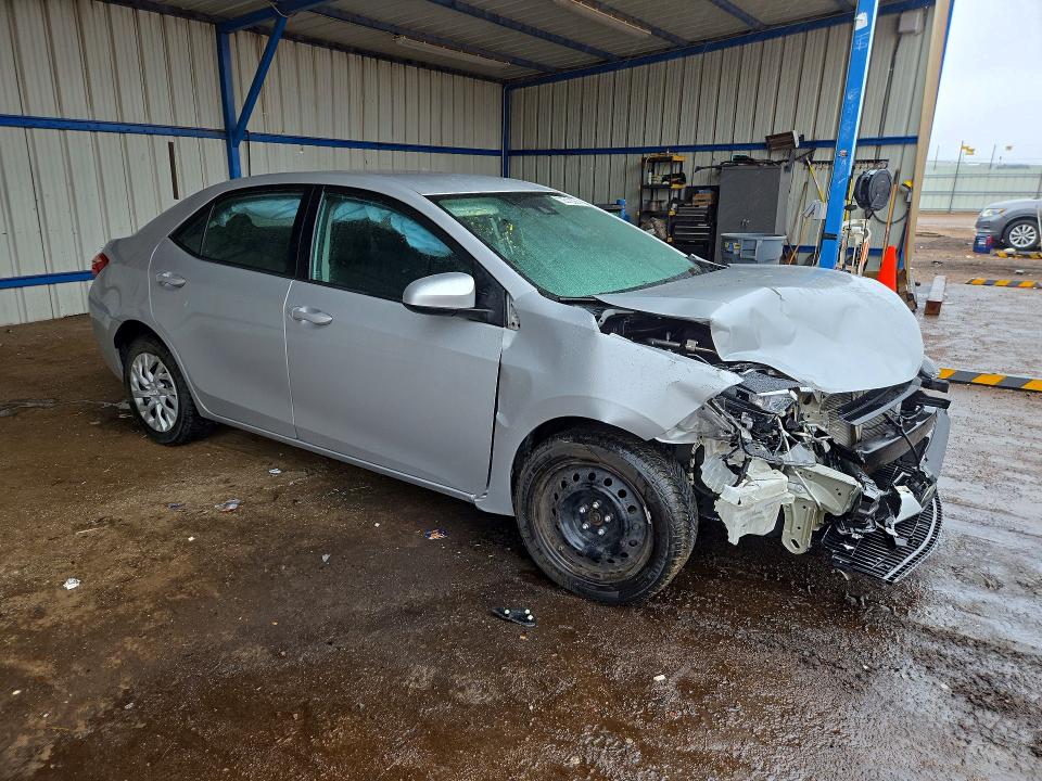 Снимка 4 от търг – 2017 TOYOTA COROLLA с VIN 5YFBURHE1HP628104