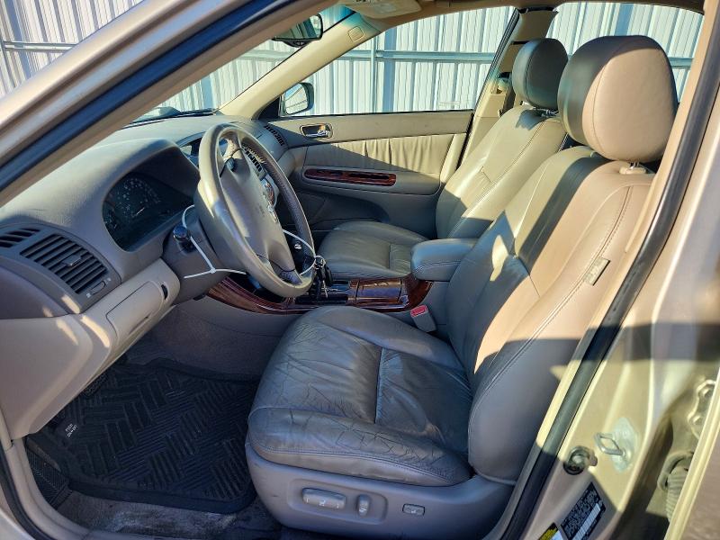 Снимка 7 от търг – 2004 TOYOTA CAMRY с VIN 4T1BF30K84U081804