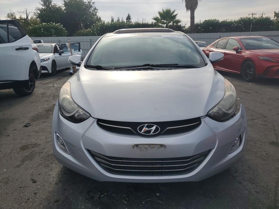 Снимка 5 от търг – 2013 HYUNDAI ELANTRA с VIN KMHDH4AE6DU962468