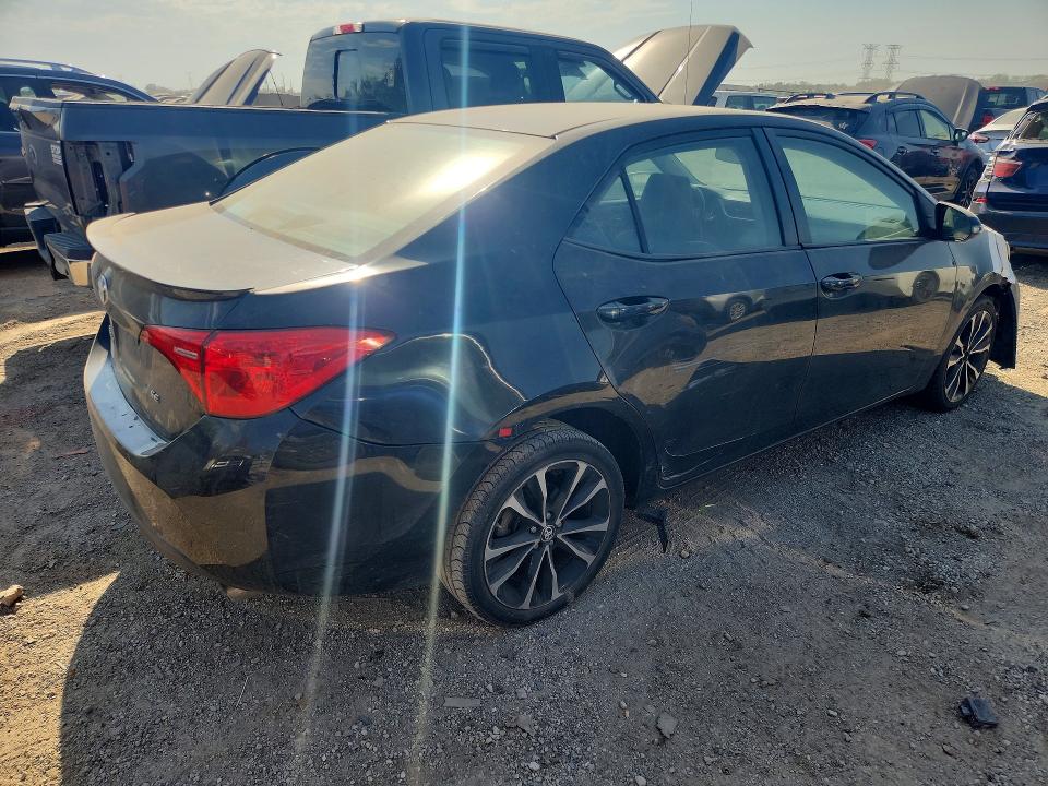 Photo 3 from auction – 2017 TOYOTA COROLLA with VIN 2T1BURHE2HC826920
