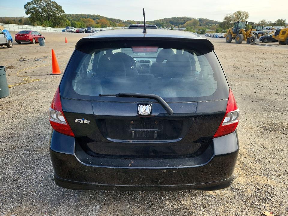 Photo 6 from auction – 2008 HONDA FIT with VIN JHMGD38688S012859
