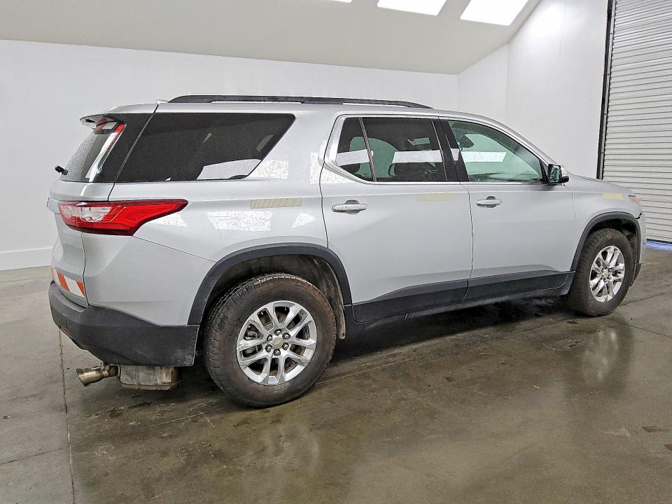 Photo 3 from auction – 2020 CHEVROLET TRAVERSE with VIN 1GNEVMKW2LJ194973