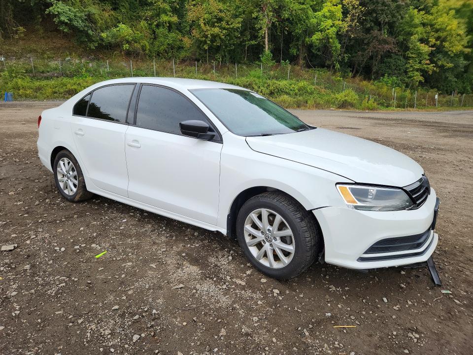 Снимка 4 от търг – 2015 VOLKSWAGEN JETTA с VIN 3VWD17AJ0FM261999