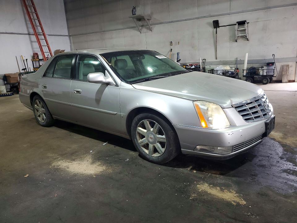 Photo 4 from auction – 2007 CADILLAC DTS with VIN 1G6KD57Y77U133592