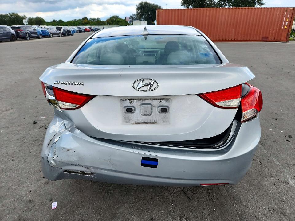 Снимка 6 от търг – 2011 HYUNDAI ELANTRA с VIN 5NPDH4AEXBH028082