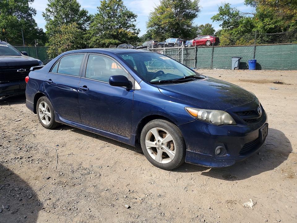 Снимка 4 от търг – 2012 TOYOTA COROLLA с VIN 2T1BU4EE6CC890121