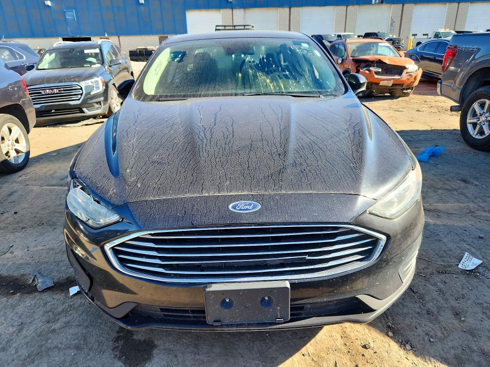 Снимка 5 от търг – 2020 FORD FUSION с VIN 3FA6P0LU6LR101672