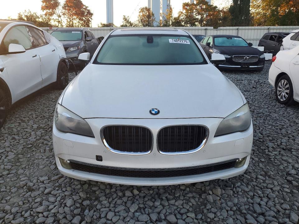 Снимка 5 от търг – 2009 BMW 750 с VIN WBAKA835X9CY34054