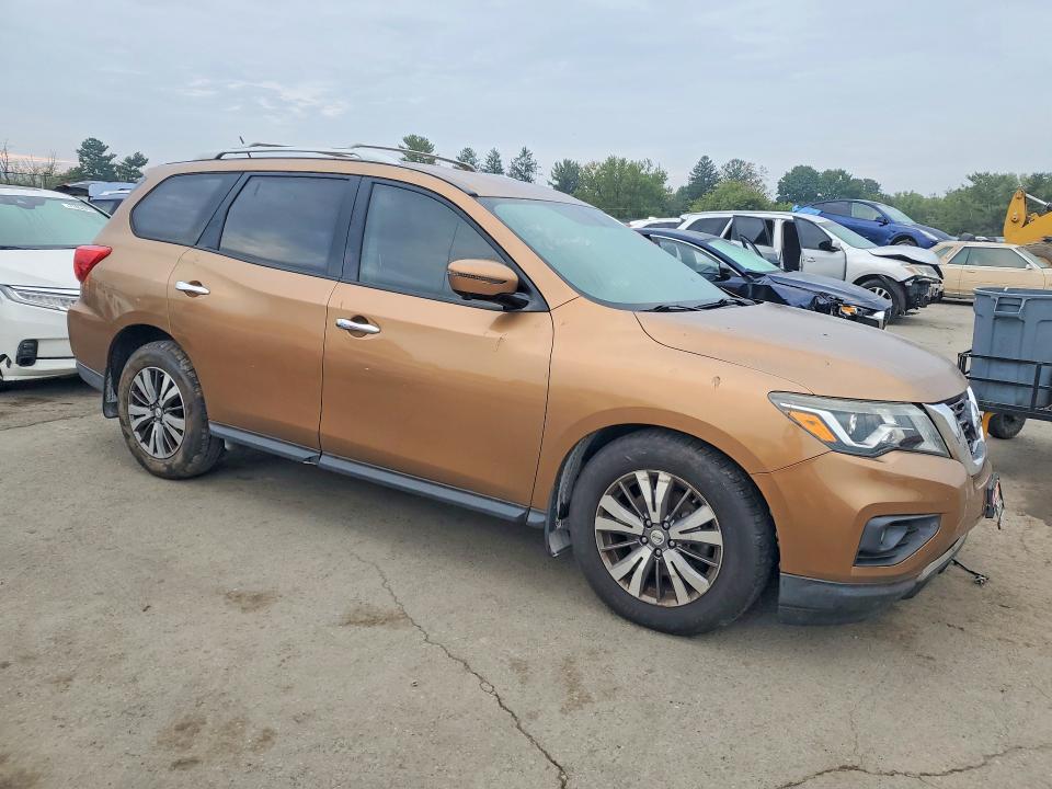 Снимка 4 от търг – 2017 NISSAN PATHFINDER с VIN 5N1DR2MMXHC603897