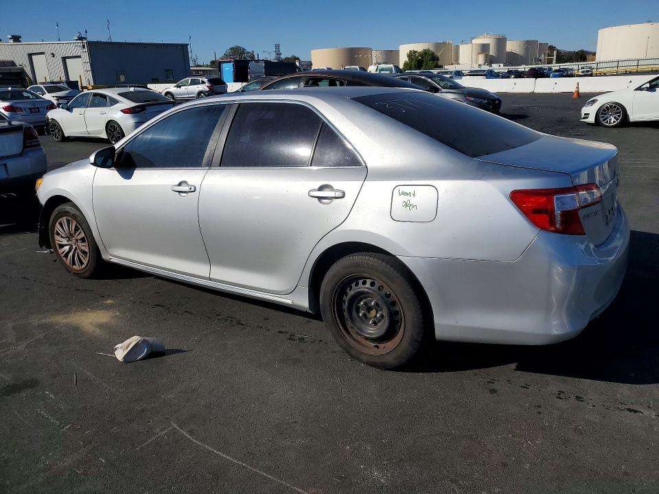 Снимка 2 от търг – 2012 TOYOTA CAMRY с VIN 4T1BF1FKXCU033179