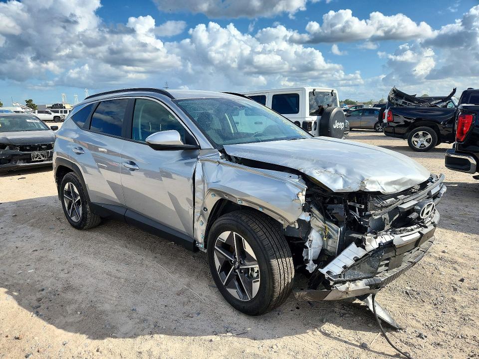 Zdjęcie 4 z aukcji – 2026 HYUNDAI TUCSON z VIN 5NMJB3DE0TH620180