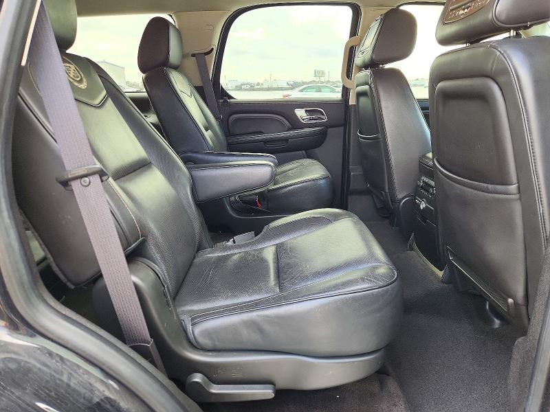 Снимка 11 от търг – 2012 CADILLAC ESCALADE с VIN 1GYS4DEF5CR257585