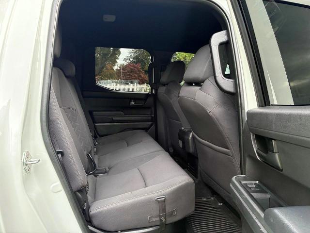 Снимка 6 от търг – 2024 TOYOTA TACOMA с VIN 3TYKD5HN2RT000154