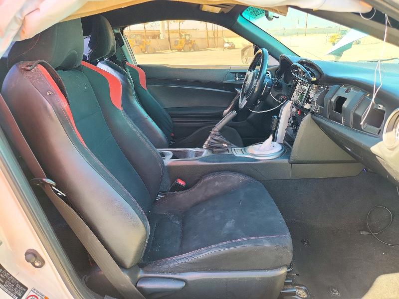 Фото 10 с аукциона – 2013 SCION FR-S с VIN JF1ZNAA14D2724571