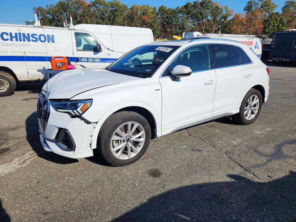 AUDI Q3 2025 с VIN WA1DECF37S1020811 - Снимка от търг