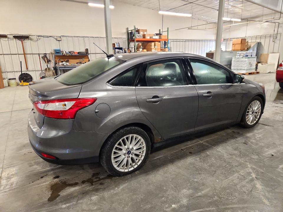 Фото 3 с аукциона – 2012 FORD FOCUS с VIN 1FAHP3H2XCL321994