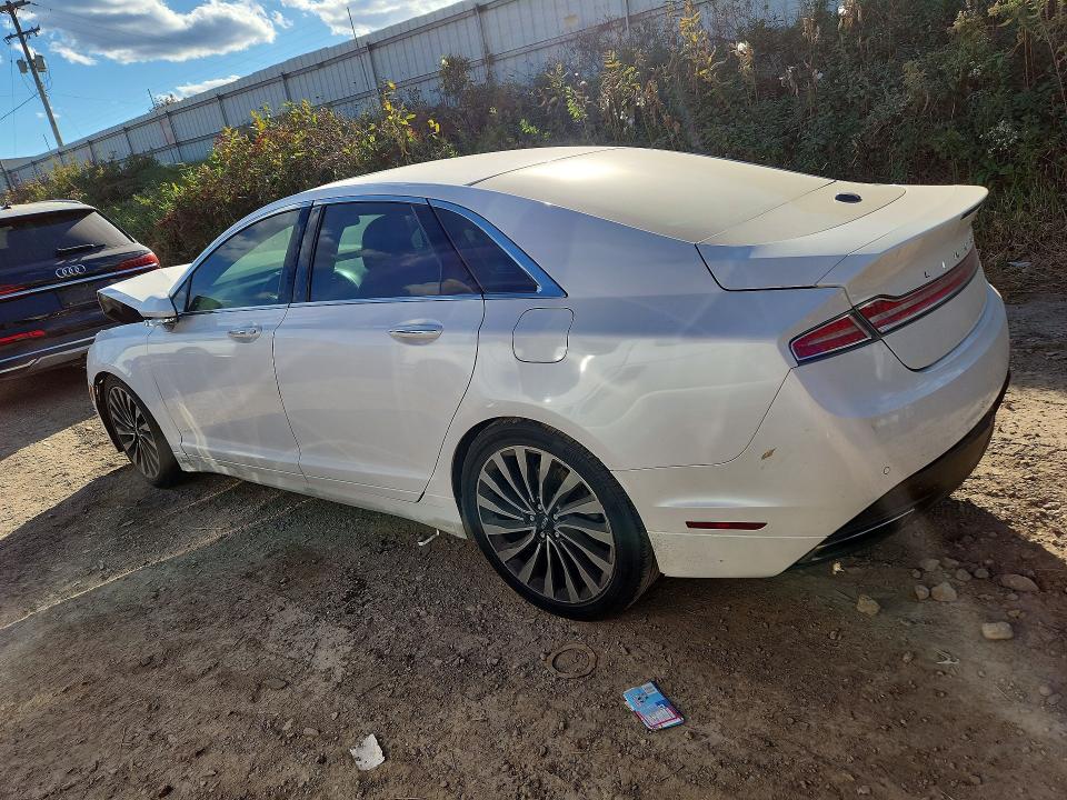 Снимка 2 от търг – 2013 LINCOLN MKZ с VIN 3LN6L2G94DR806796