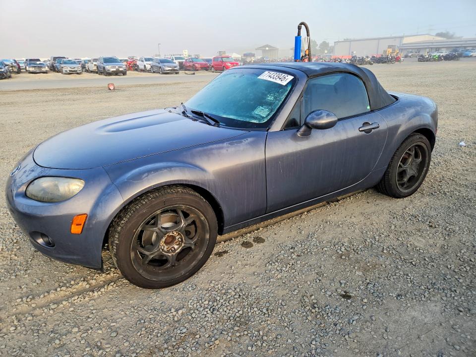 MAZDA MX-5 2007 with VIN JM1NC25F570126984 - Photo from auction