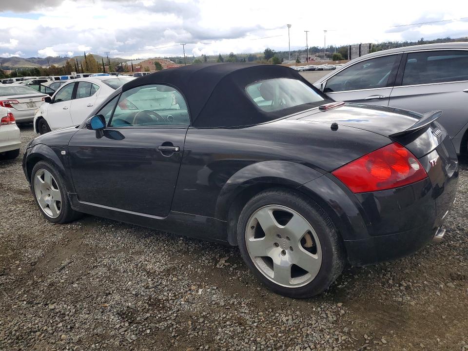 Снимка 2 от търг – 2002 AUDI TT с VIN TRUUT28N421032540