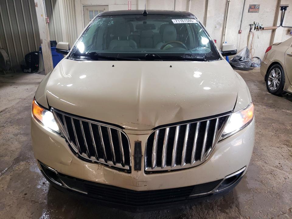 Снимка 5 от търг – 2014 LINCOLN MKX с VIN 2LMDJ8JK7EBL07748