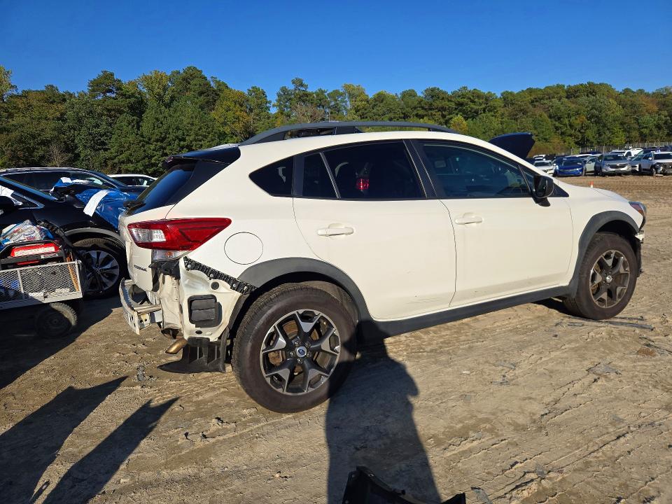 Снимка 3 от търг – 2018 SUBARU CROSSTREK с VIN JF2GTAAC8JH224481
