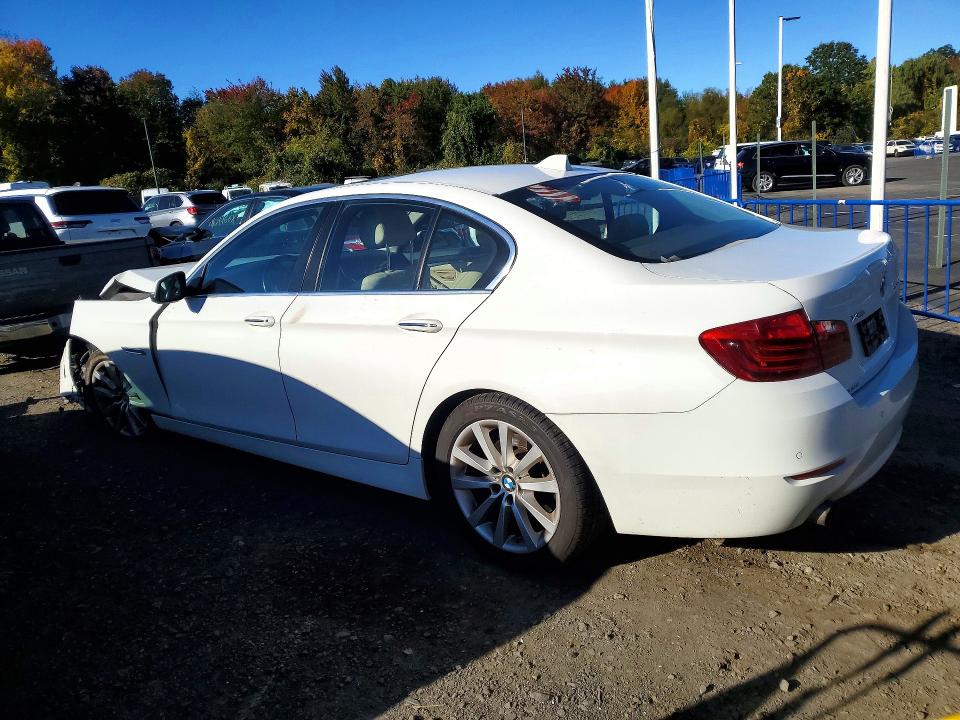 Photo 2 from auction – 2016 BMW 535 with VIN WBA5B3C50GG258039