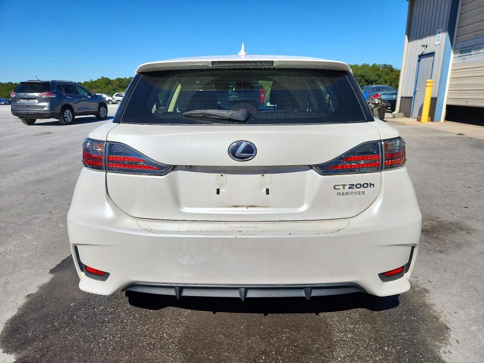 Foto 6 de la subasta – 2015 LEXUS CT con VIN JTHKD5BH5F2214667