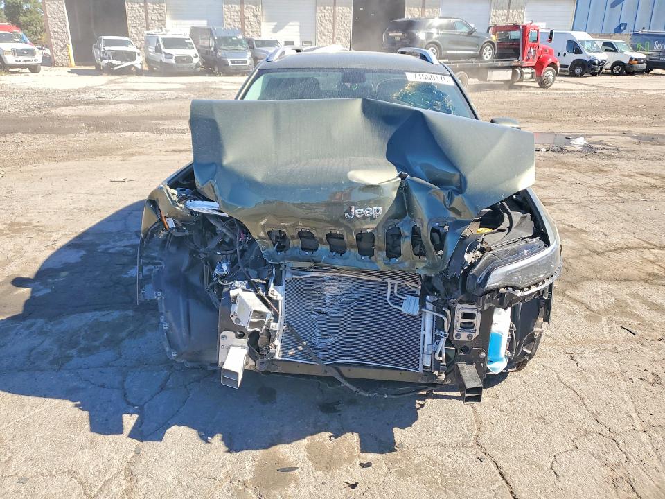 Zdjęcie 5 z aukcji – 2019 JEEP CHEROKEE z VIN 1C4PJLLB4KD151929