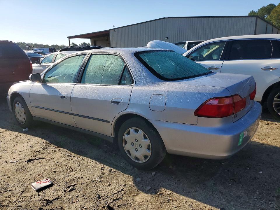 Снимка 2 от търг – 1999 HONDA ACCORD с VIN 1HGCG665XXA122305