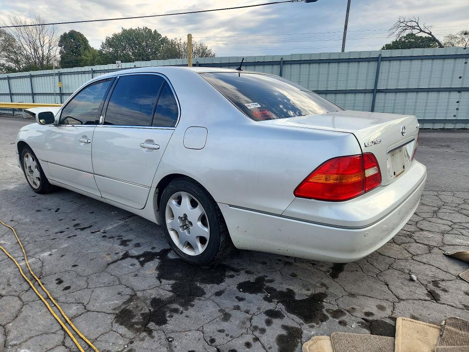 Foto 2 de la subasta – 2003 LEXUS LS con VIN JTHBN30F930111911