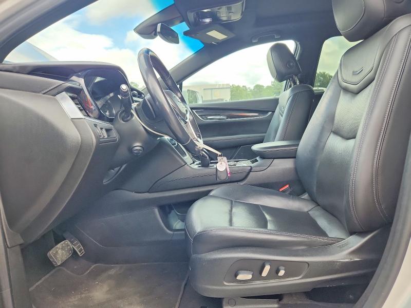 Photo 7 from auction – 2020 CADILLAC XT5 with VIN 1GYKNCRS3LZ192475
