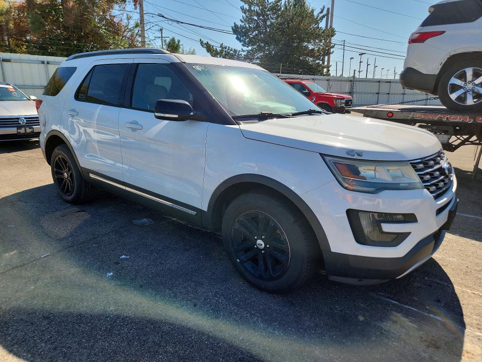 Photo 4 from auction – 2016 FORD EXPLORER with VIN 1FM5K7DH6GGB27258