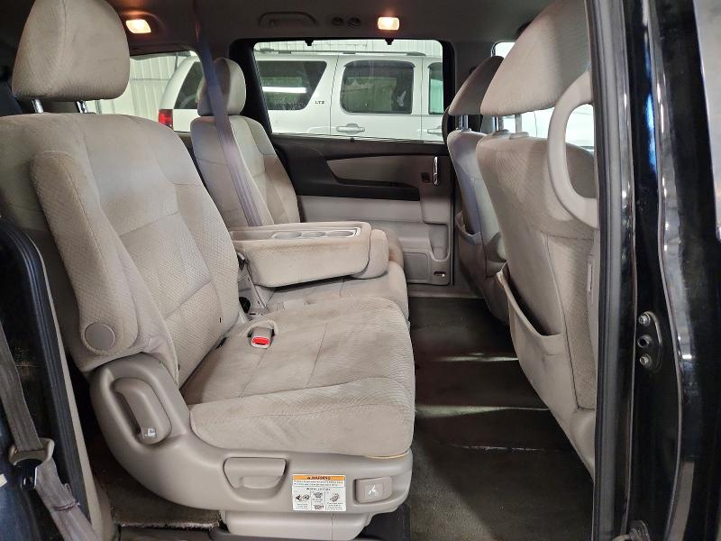 Photo 11 from auction – 2016 HONDA ODYSSEY with VIN 5FNRL5H37GB005606