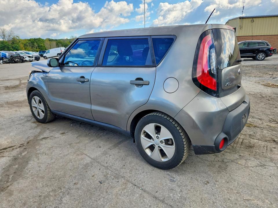 Foto 2 de la subasta – 2016 KIA SOUL con VIN KNDJN2A25G7261336